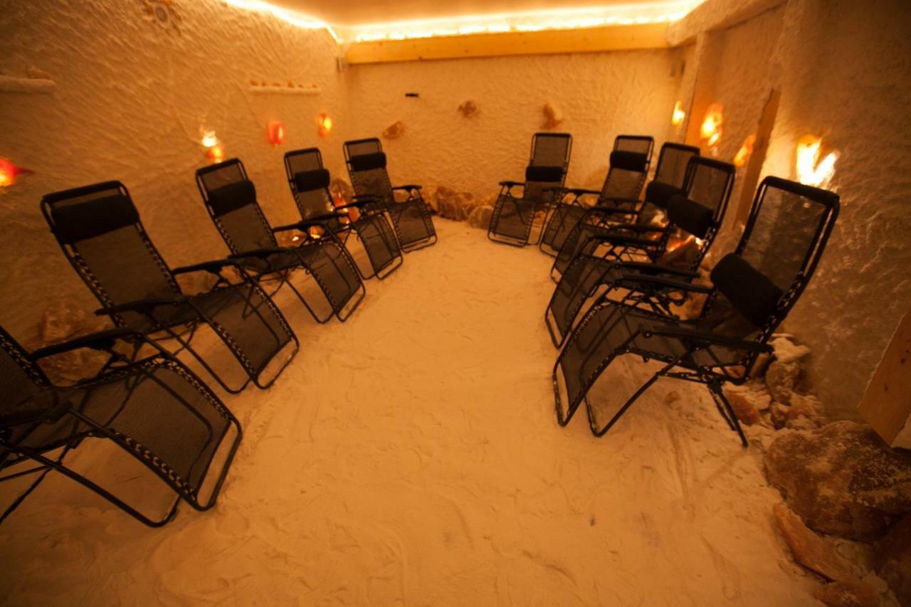Osrodek Wypoczynkowy Sowa Hotel Lipniak ภายนอก รูปภาพ